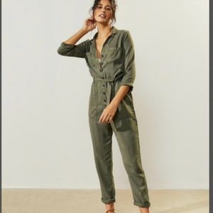 Abercrombie olive green long sleeve utility jumpsuit